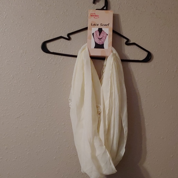 Infinity scarf - Picture 2 of 3